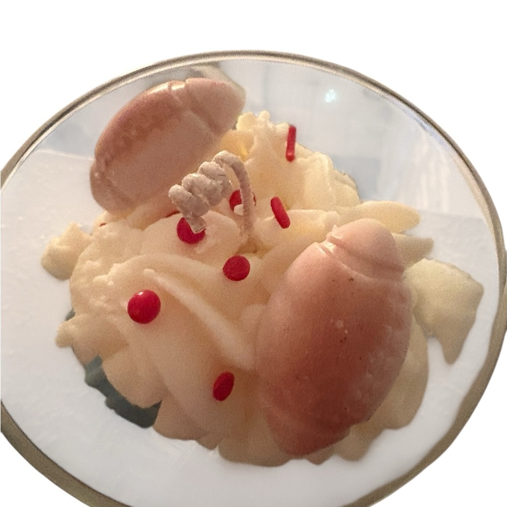 Football theme 14oz candle fireside, apples & maple bourbon NIB - Picture 4 of 4